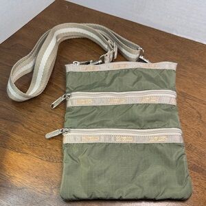 EUC LeSportsac Sage Green & Gold Small Travel Crossbody Bag